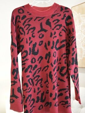 Women's Red Leopard Print Crewneck Sweater